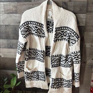 Cozy geometric designed sweater